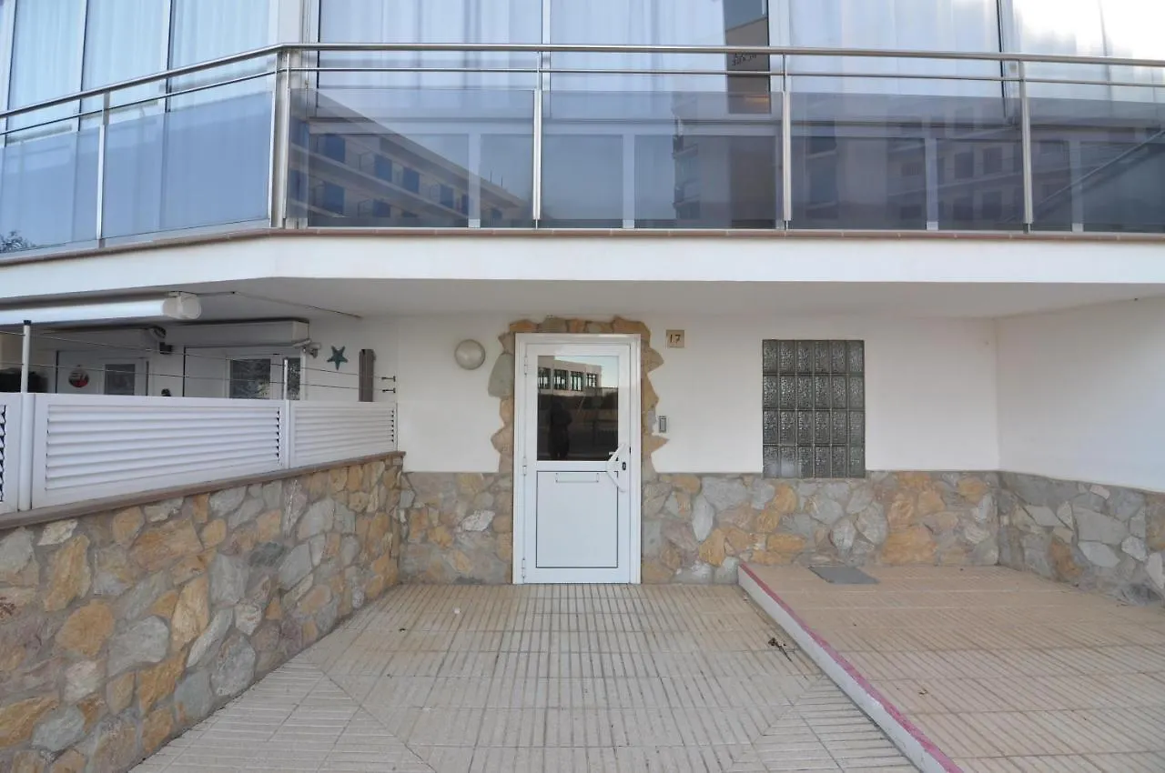 Rnet - Weekend Roses Apartamento